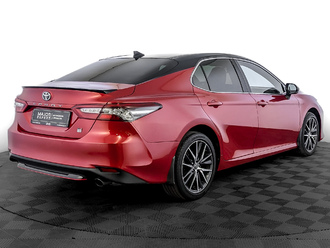 фото Toyota Camry VIII 2021