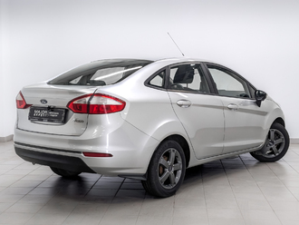 фото Ford Fiesta VII 2015