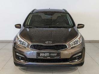 фото Kia Cee`d II 2017