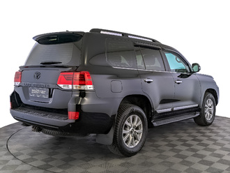 фото Toyota Land Cruiser 200 2019