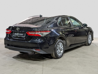 фото Toyota Camry VIII 2020