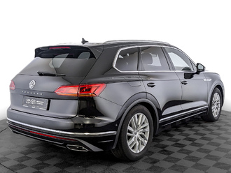 фото Volkswagen Touareg III 2019