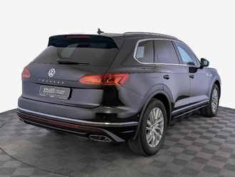 фото Volkswagen Touareg III 2019