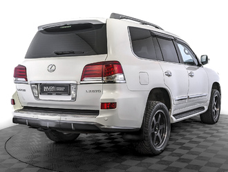 фото Lexus LX III 2013