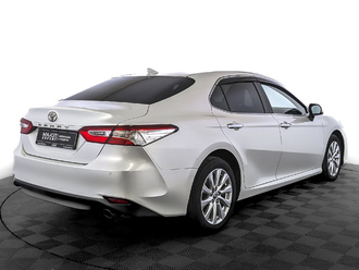 фото Toyota Camry VIII 2021