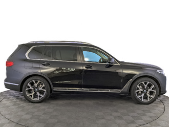 фото BMW X7 (G07) 2021