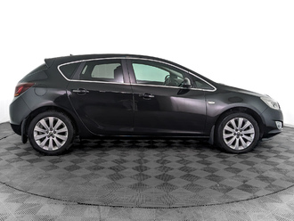 фото Opel Astra J 2011