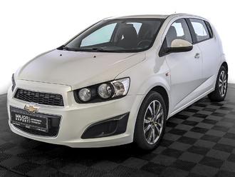 фото Chevrolet Aveo (T300) 2014