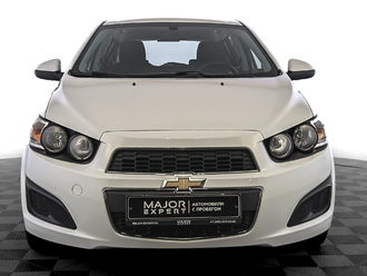 фото Chevrolet Aveo (T300) 2014