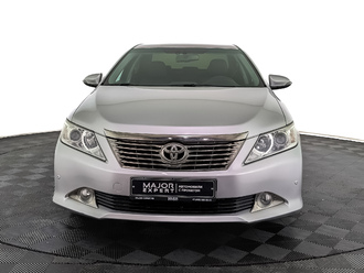 фото Toyota Camry VII 2013