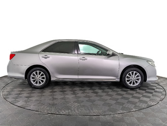 фото Toyota Camry VII 2013