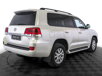 фото Toyota Land Cruiser 200 2018