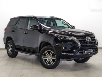 фото Toyota Fortuner II 2021