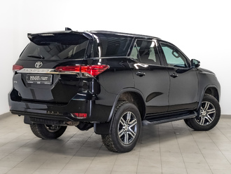 фото Toyota Fortuner II 2021