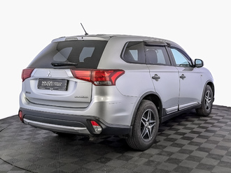 фото Mitsubishi Outlander III 2015