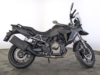 фото V-Strom 800DE 2023