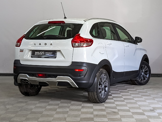 фото Lada XRAY 2021