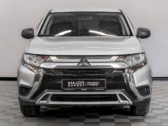 фото Mitsubishi Outlander III 2020