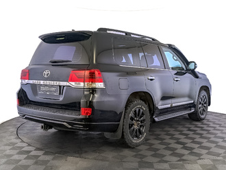 фото Toyota Land Cruiser 200 2017