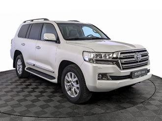 фото Toyota Land Cruiser 200 2018