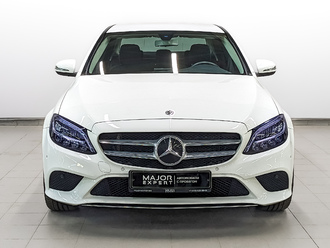 фото Mercedes-Benz C (W/S205) 2019