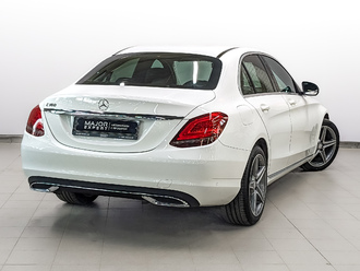 фото Mercedes-Benz C (W/S205) 2019