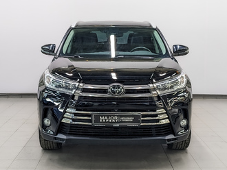 фото Toyota Highlander III 2018