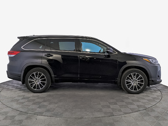 фото Toyota Highlander III 2018