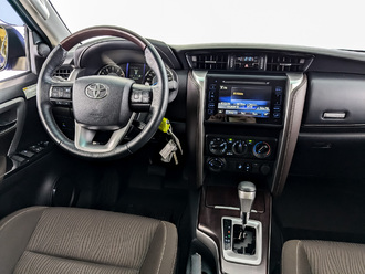 фото Toyota Fortuner II 2019