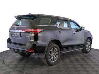 фото Toyota Fortuner II 2022