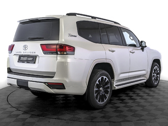 фото Toyota Land Cruiser 300 2022