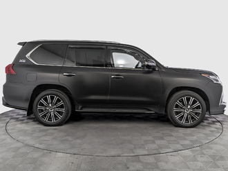 фото Lexus LX III 2020