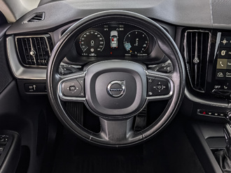 фото Volvo XC60 2021 с пробегом