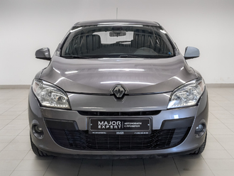 фото Renault Megane III 2010