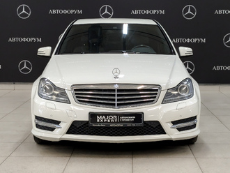 фото Mercedes-Benz C (W/S204) 2012