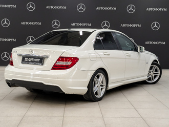 фото Mercedes-Benz C (W/S204) 2012