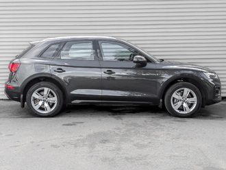 фото Audi Q5 (B9) 2021