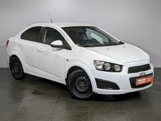 фото Chevrolet Aveo (T300) 2013