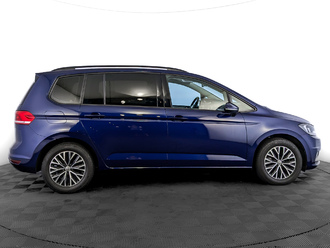 фото Volkswagen Touran II 2018