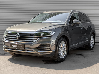 фото Volkswagen Touareg III 2019