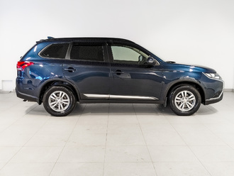 фото Mitsubishi Outlander III 2022