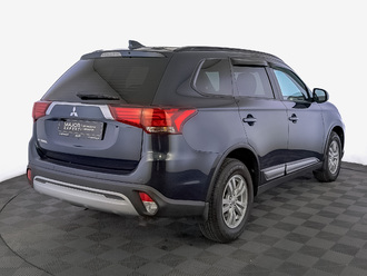 фото Mitsubishi Outlander III 2022