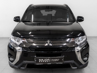 фото Mitsubishi Outlander III 2021