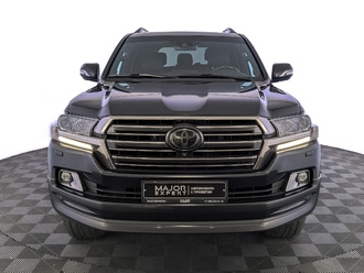 фото Toyota Land Cruiser 200 2018