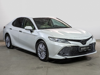 фото Toyota Camry VIII 2020