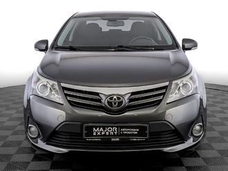 фото Toyota Avensis III 2012