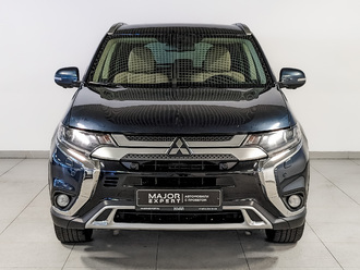 фото Mitsubishi Outlander III 2020