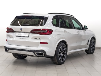 фото BMW X5 (G05) 2022