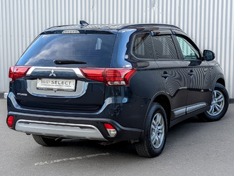 фото Mitsubishi Outlander III 2022