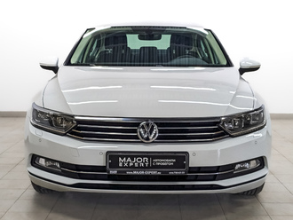 фото Volkswagen Passat B8 2019